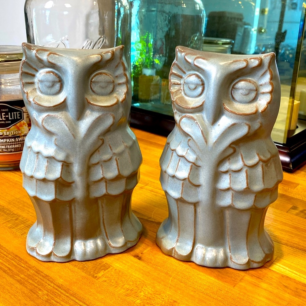 Vintage Frankoma Pottery 7" Owl Figurine // Blue-Gray Glaze 1977-1982